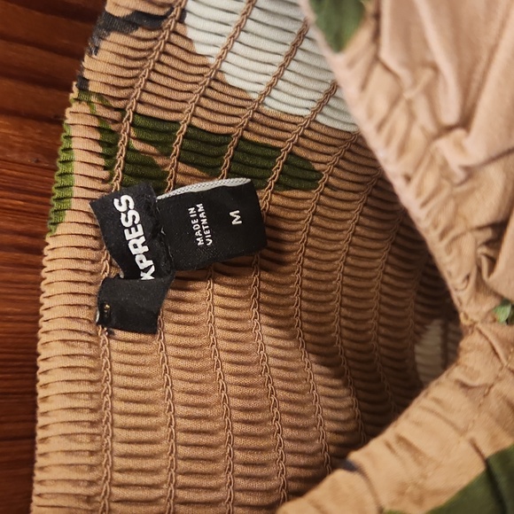 DONATION SALE, BOGO FREE Express floral retro top - Picture 2 of 3